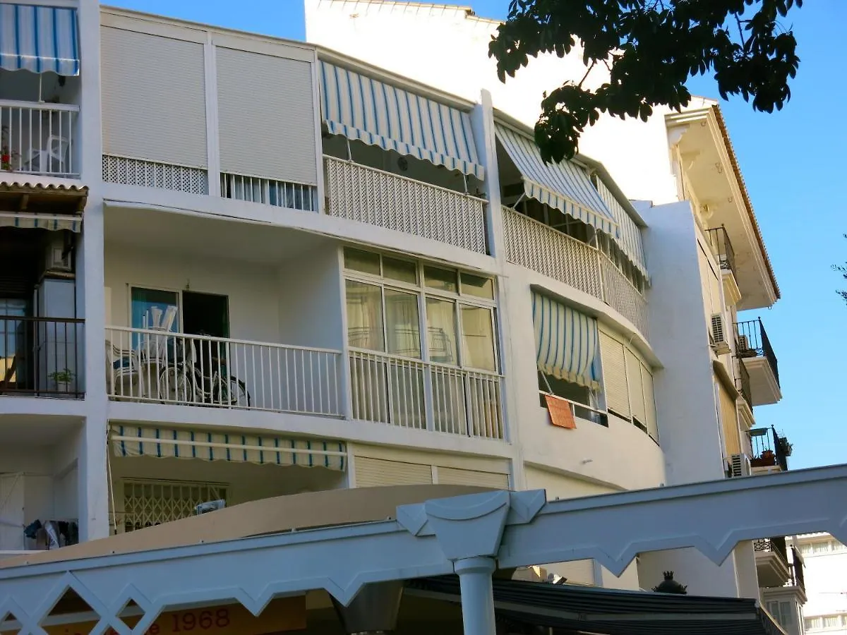 Oasis Junto Al Mar Apartment Torre Del Mar 0*,  Spain